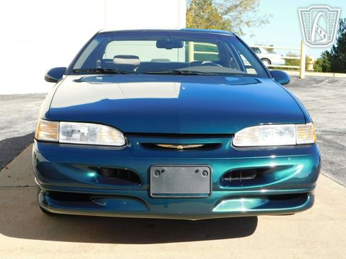 Used 1994 Ford Thunderbird LX image 12