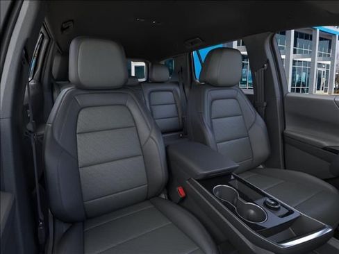 New 2026 Chevrolet Equinox LT w/ Convenience Package II FWD image 16