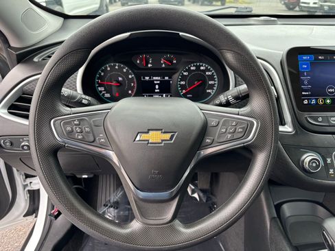 Used 2024 Chevrolet Malibu LS image 14