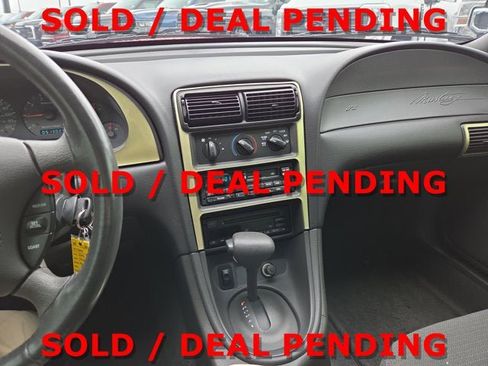Used 2000 Ford Mustang Coupe image 14