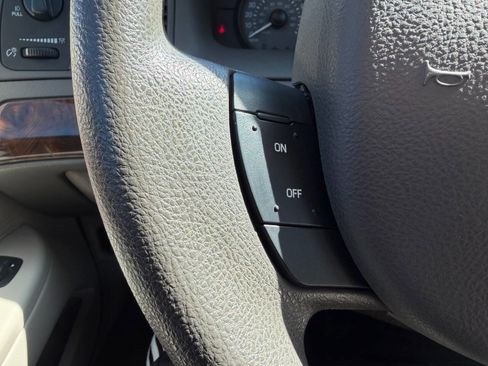 Used 2008 Mercury Grand Marquis GS RWD image 18