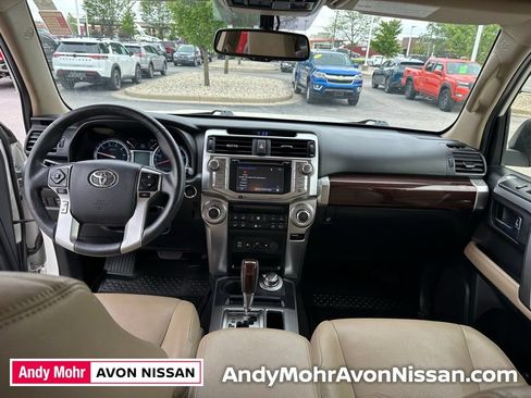 Used 2018 Toyota 4Runner Limited AWD/4WD image 31