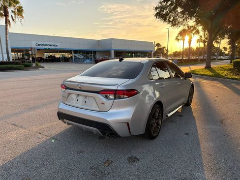 Used 2022 Toyota Corolla SE FWD image 5