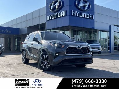 Used 2023 Toyota Highlander XLE