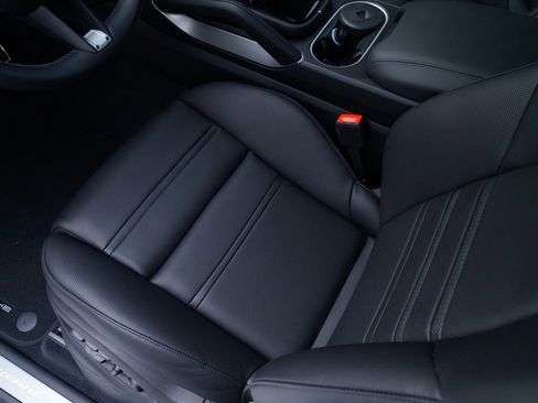 New 2026 Porsche Cayenne S image 16