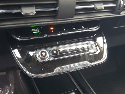 New 2026 Lincoln Corsair Premiere image 19