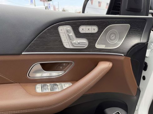 Used 2024 Mercedes-Benz GLS 450 4MATIC image 21