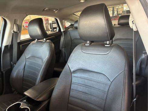 Used 2016 Ford Fusion SE w/ Equipment Group 202A AWD/4WD image 28