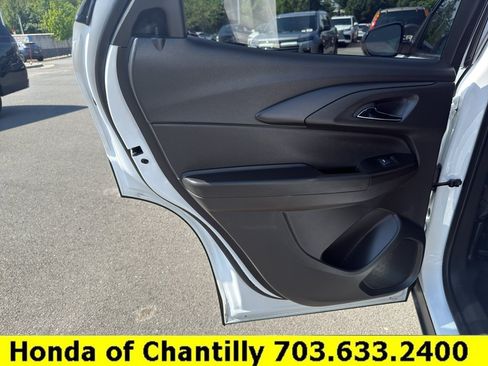 Used 2024 Chevrolet TrailBlazer LS w/ LS Convenience Package AWD/4WD image 23