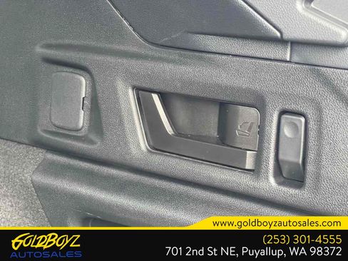 Used 2023 Subaru Outback Limited image 35