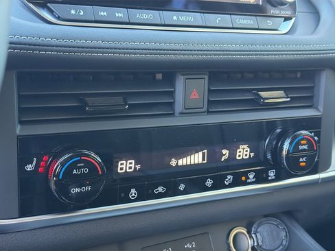 New 2026 Nissan Rogue SV image 25