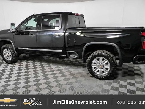 Certified 2025 Chevrolet Silverado 2500 High Country w/ High Country Premium Package AWD/4WD image 30