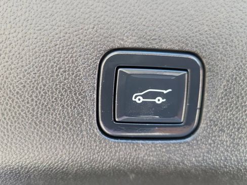 Used 2022 Cadillac Escalade Sport w/ Touring Package image 14