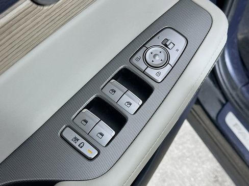 Used 2022 Hyundai Palisade Limited FWD image 21