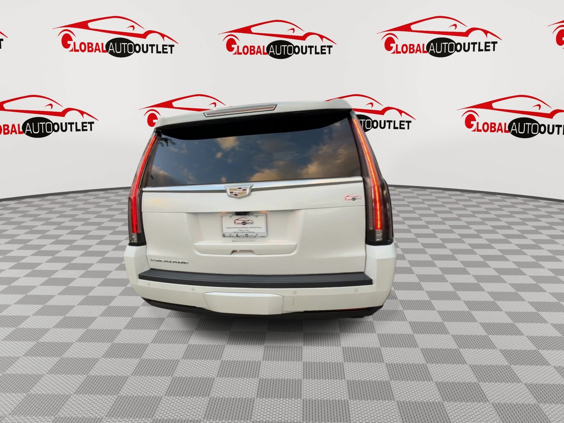 Used 2018 Cadillac Escalade ESV Platinum AWD/4WD image 8