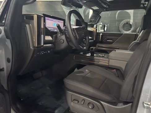 Certified 2025 GMC Hummer EV 2X image 13