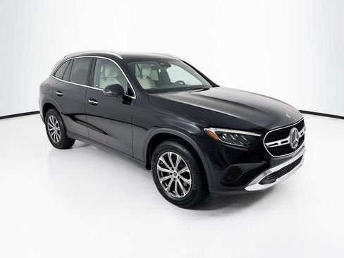 Certified 2026 Mercedes-Benz GLC 300 4MATIC image 1
