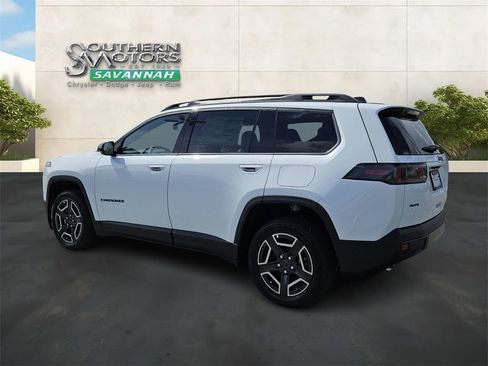 New 2026 Jeep Cherokee Limited image 3
