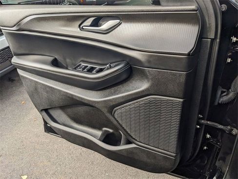 Certified 2023 Jeep Grand Cherokee L Laredo image 19