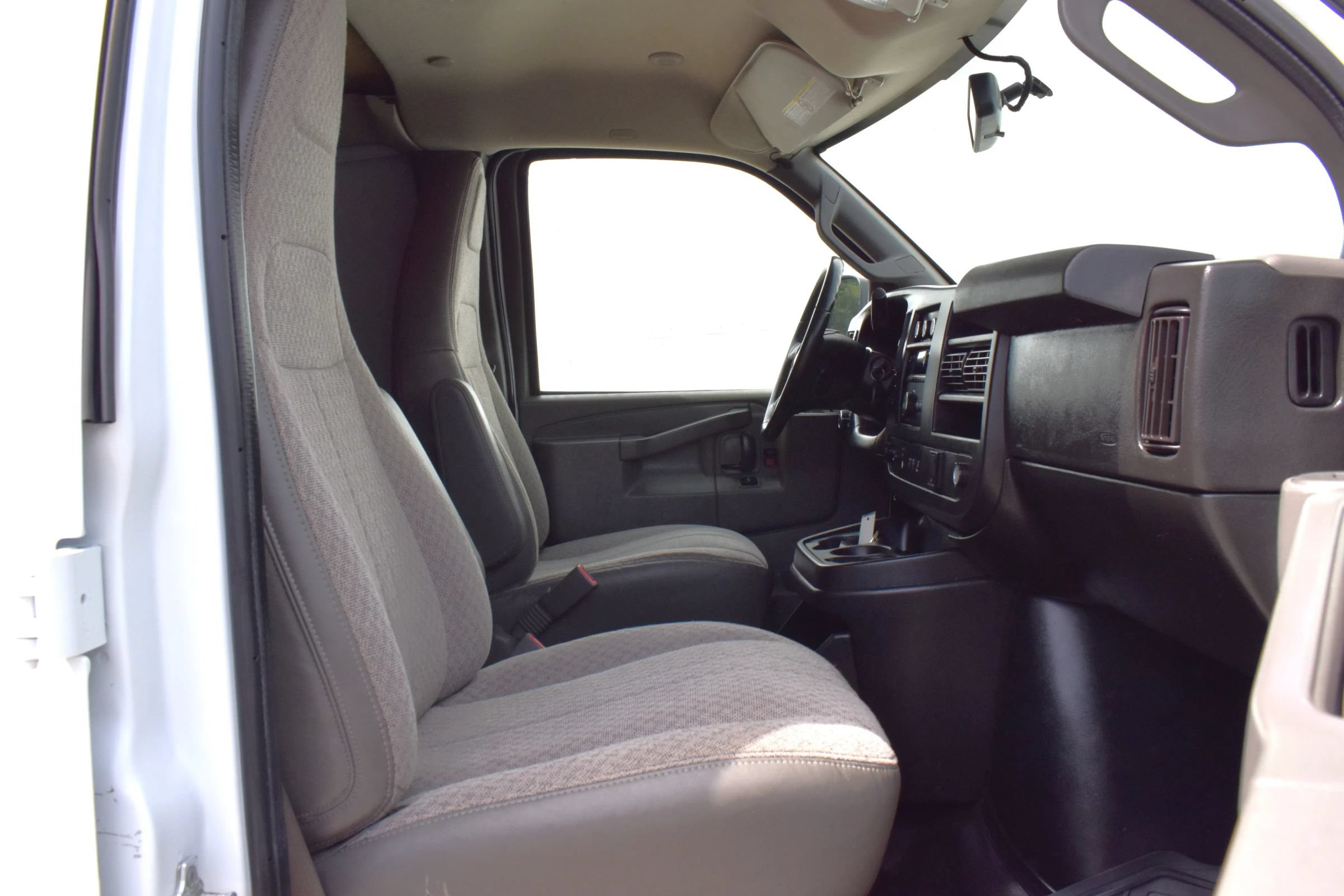 Used 2021 Chevrolet Express 2500 Extended w/ Driver Convenience Package RWD image 46
