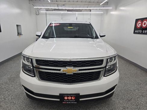 Used 2020 Chevrolet Suburban LS RWD image 3