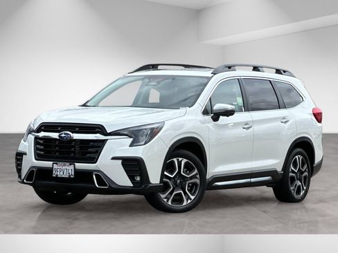 Used 2023 Subaru Ascent Touring AWD/4WD image 2