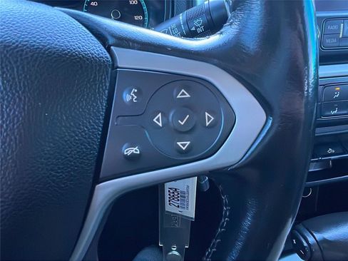 Used 2016 Chevrolet Colorado LT w/ LT Convenience Package image 25