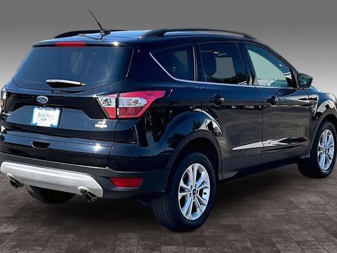 Used 2018 Ford Escape SE w/ Ford Safe & Smart Package AWD/4WD image 28