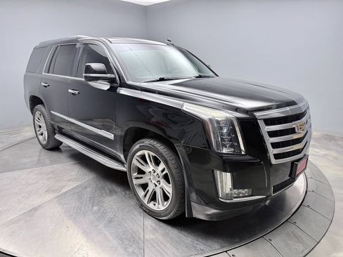 Used 2015 Cadillac Escalade 4WD image 3