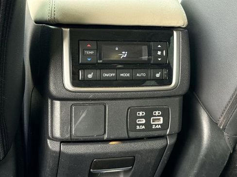 Certified 2024 Subaru Ascent Limited w/ Popular Package #2 image 11