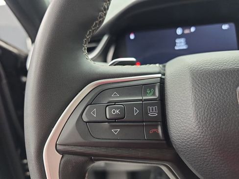 Used 2023 Jeep Grand Cherokee L Laredo image 40