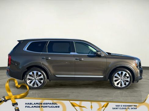 Used 2022 Kia Telluride S image 7
