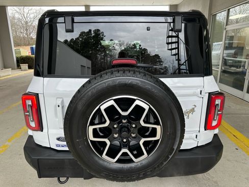 Certified 2025 Ford Bronco Outer Banks image 13
