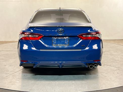 Used 2023 Toyota Camry SE image 5