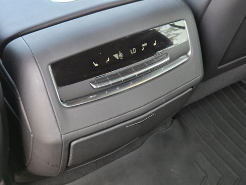 Used 2024 Cadillac Escalade Premium Luxury w/ Performance Package AWD/4WD image 25
