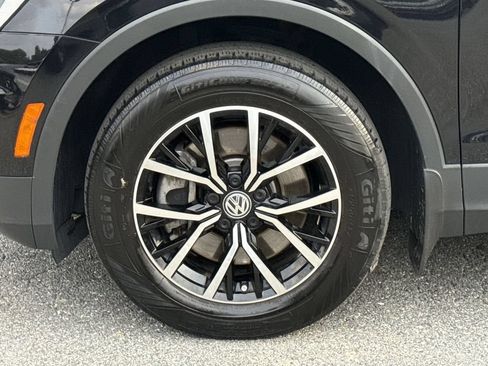 Used 2021 Volkswagen Tiguan SEL AWD/4WD image 19
