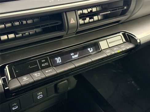 Used 2024 Toyota Prius LE image 26