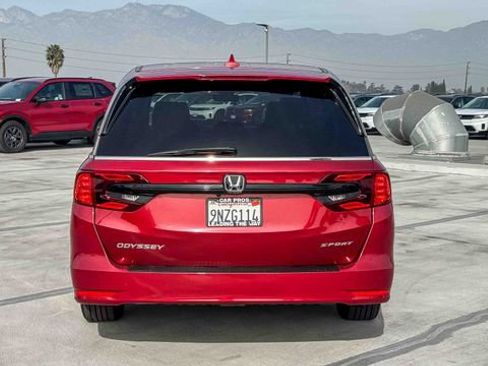 Used 2024 Honda Odyssey Sport image 9
