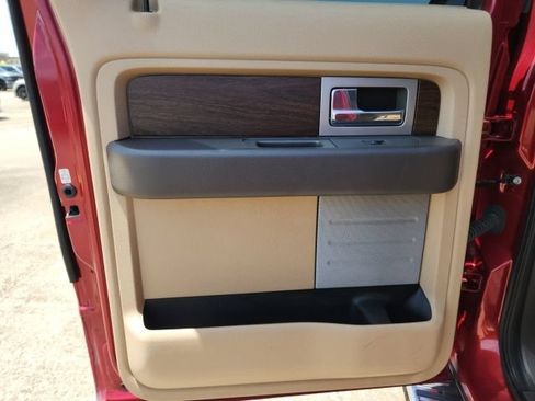 Used 2013 Ford F150 Lariat w/ Luxury Equipment Group RWD image 22