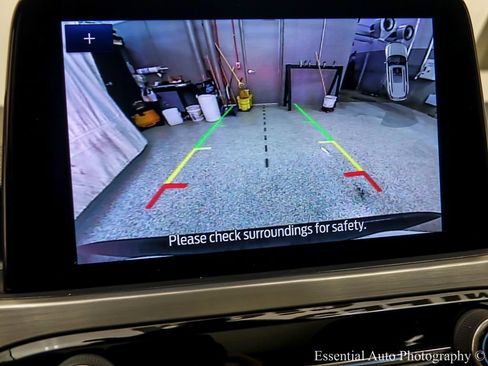 Certified 2021 Ford Escape Titanium w/ Class II Trailer Tow Package image 18