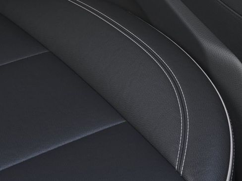 New 2026 Buick Enclave Preferred w/ LPO, Floor Liner Package FWD image 21