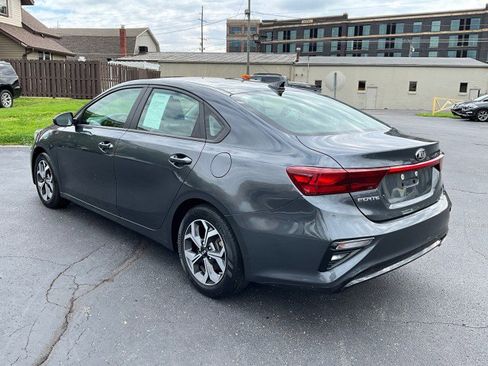 Used 2020 Kia Forte LXS FWD image 5