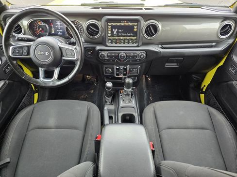 Used 2023 Jeep Wrangler Sahara w/ Cold Weather Group image 19