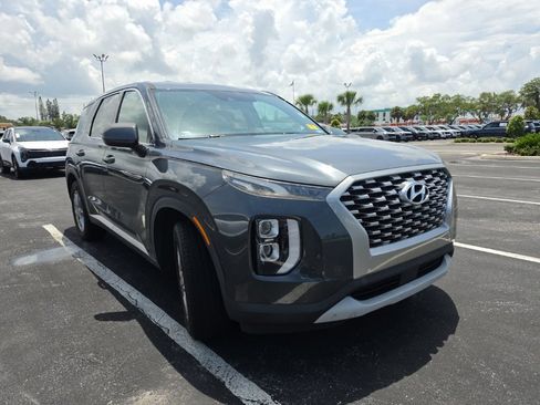 Used 2020 Hyundai Palisade SE FWD image 1