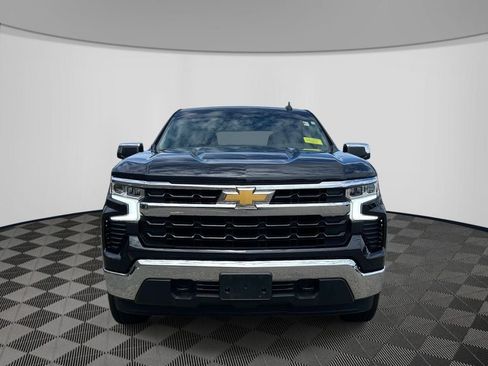 Used 2024 Chevrolet Silverado 1500 LT AWD/4WD image 9
