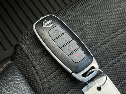 Used 2023 Nissan Pathfinder Rock Creek AWD/4WD image 28