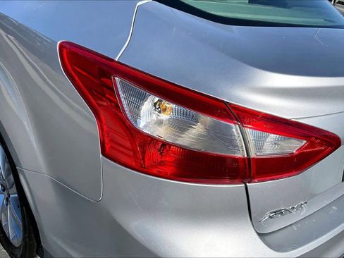 Used 2012 Ford Focus SEL image 27