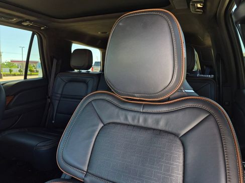 Used 2023 Lincoln Navigator Black Label AWD/4WD image 37