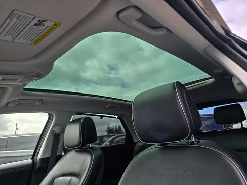 Used 2024 Hyundai Ioniq 5 Limited image 19