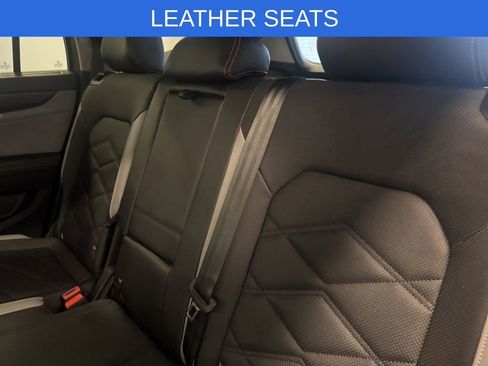 Used 2025 Volkswagen Atlas Peak Edition SE image 18